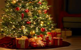 christmas-tree-and-pressies